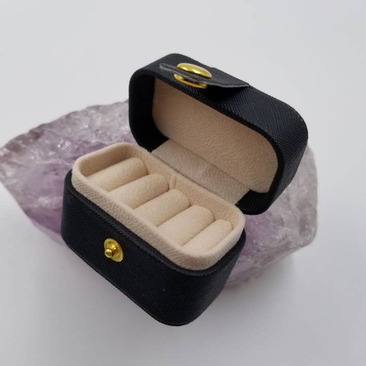 magnolia jewelry - Wholesale Jewelry Box/Organizer - Mini Leather Ring Earrings Jewelry Storage Gift Box1