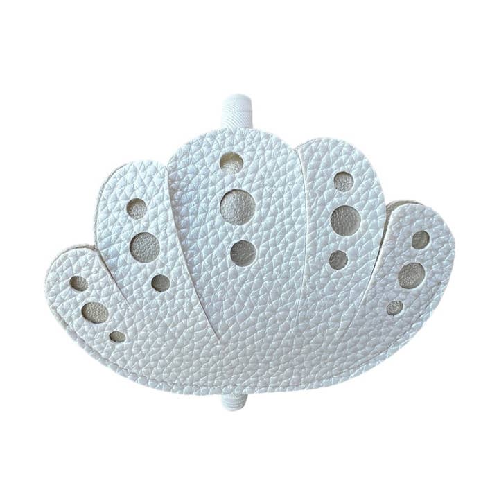 Bandolete em pele com concha branca por atacado de ILLYTRILLY