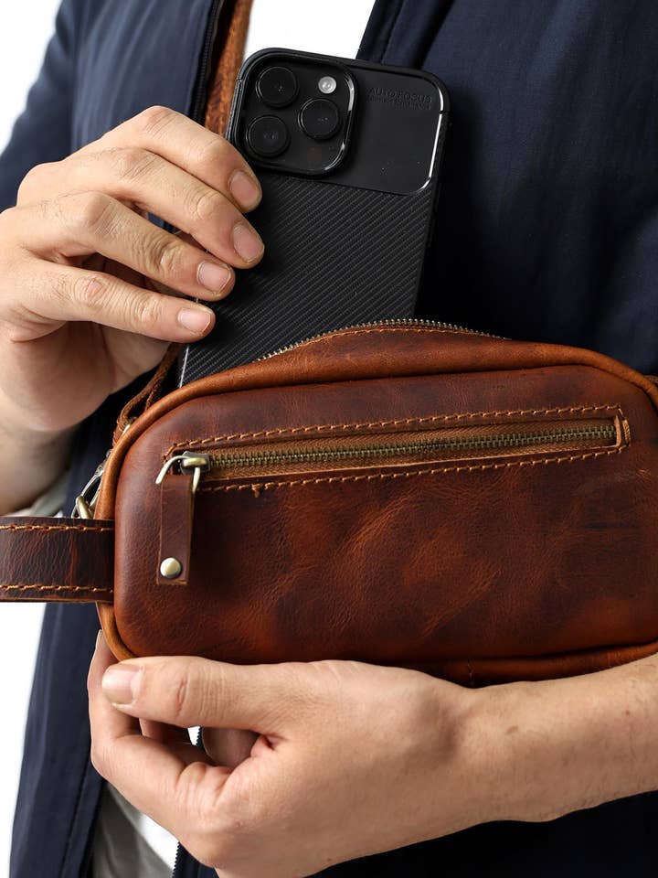 Genuine Leather Handbag for Men, Handmade Leather Minimalist Crossbody Bag for wholesale by Craftivor