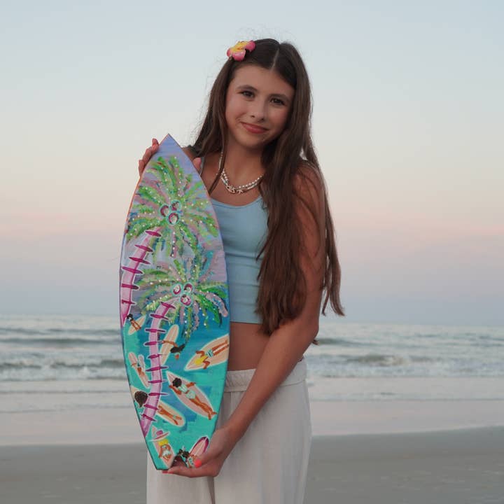 Planche de surf en bois fabriquée et peinte à la main pour la vente par Of Light & Sea