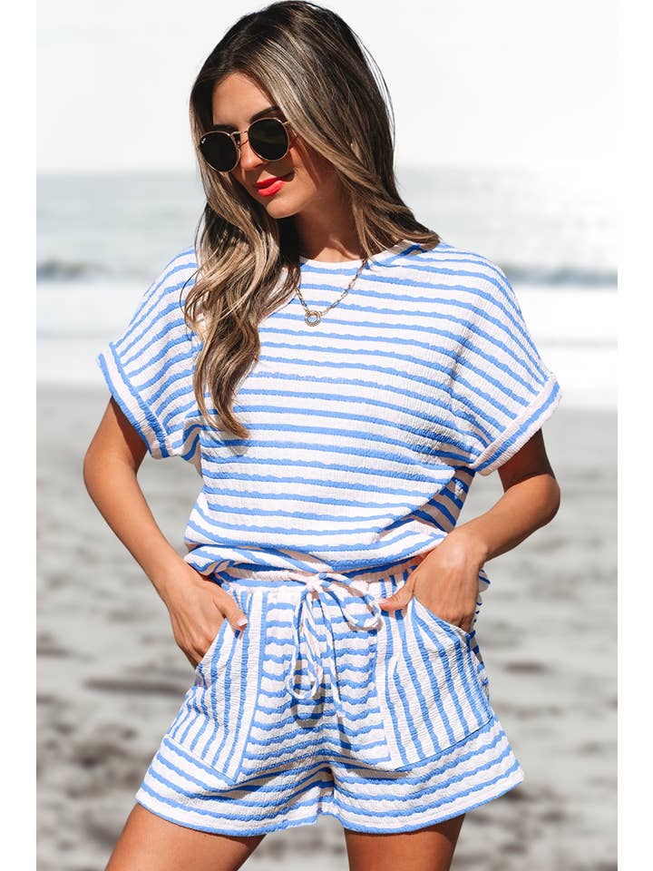 Aapparella - Vente Ensemble de vêtements d'intérieur – femme - Ensemble haut tricoté à rayures et short à cordon | S-XL