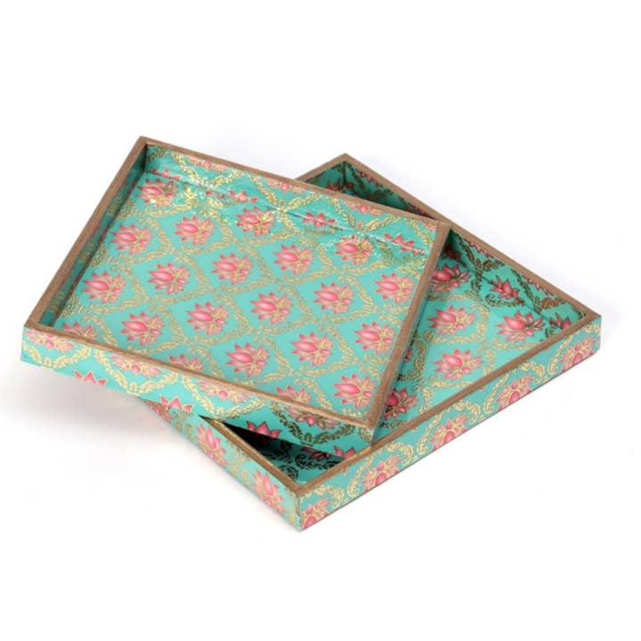 Magnifique Hearts - Wholesale Serving Tray - Set of 2: Designer Wooden Serving Tray 3D Gold Foil Details