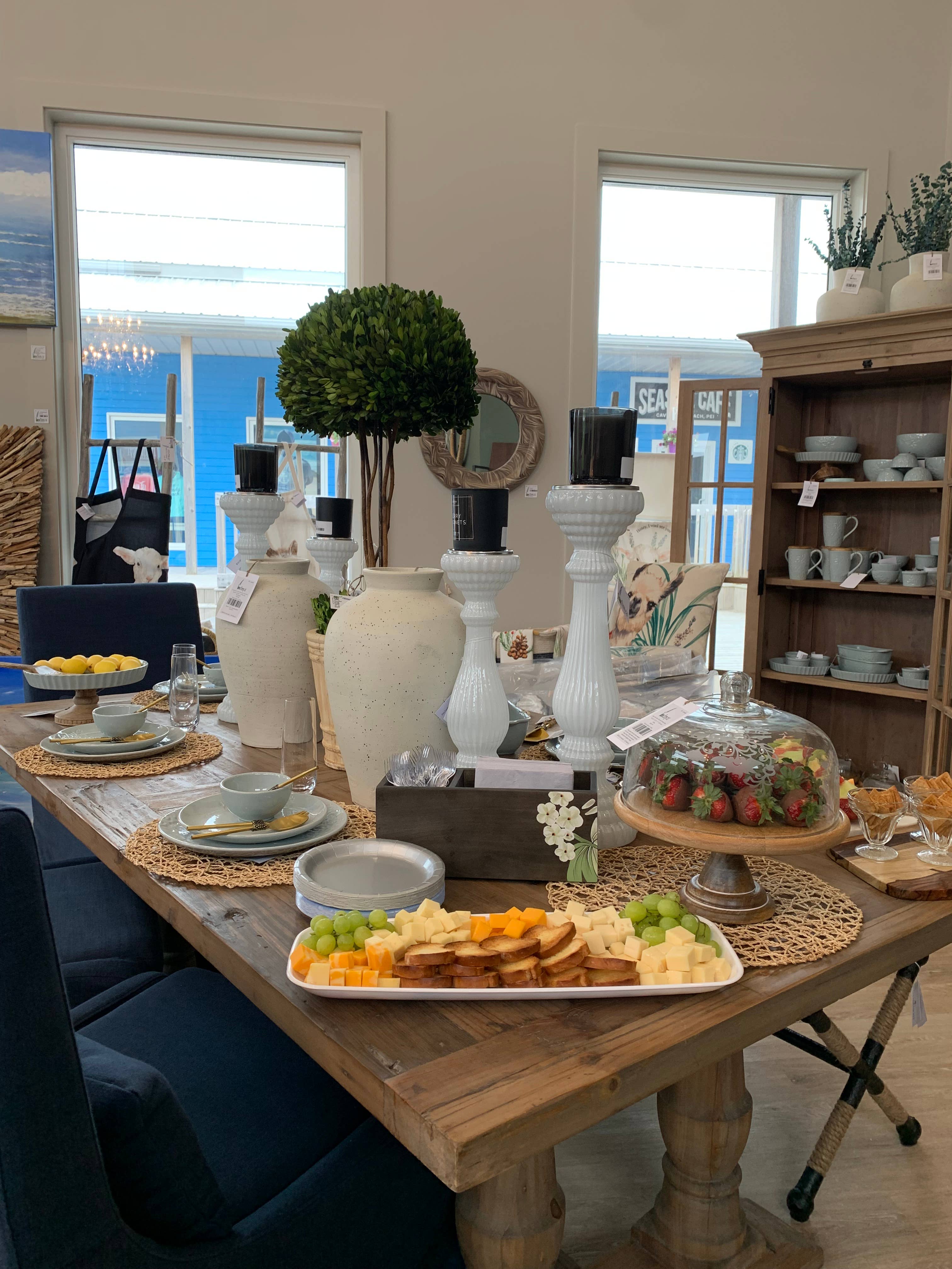 Indriya Home - Wholesale Candle Holder - Mouthblown Recycled Glass Candle Holders-2 sizes 
9