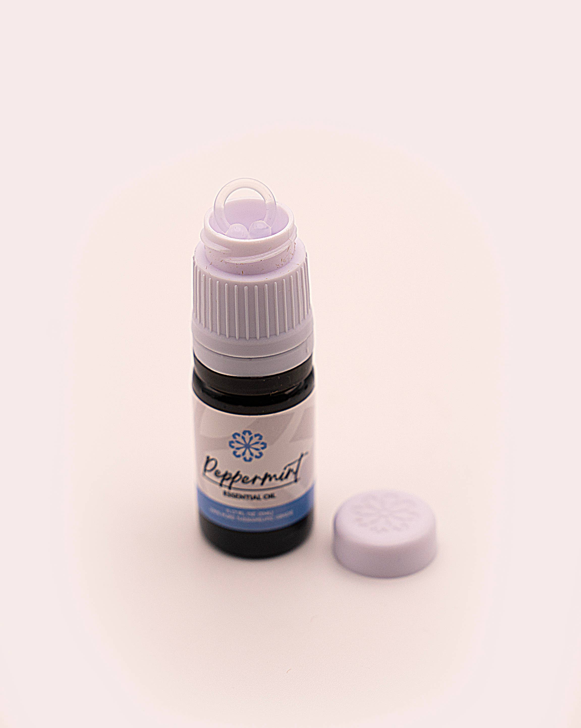 Essence - Wholesale Essential Oil Holder - Essence Essential Oil Bottle Top with Built-In Soaking Bay6