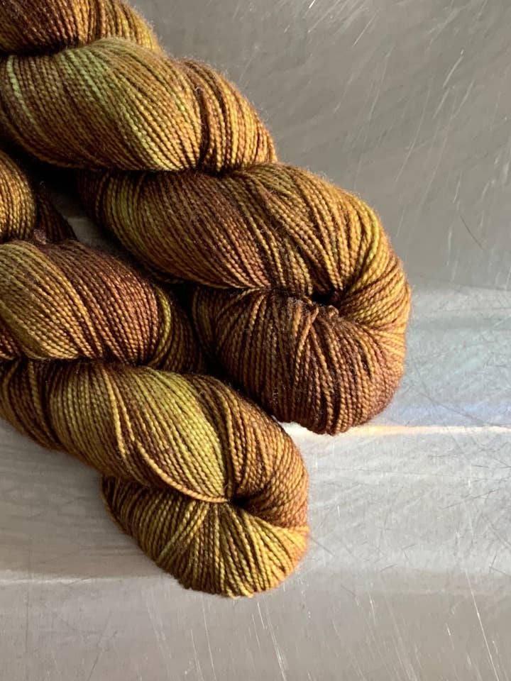 Paglia in Oro - Etain per la vendita all'ingrosso da parte di Black Cat Fibers