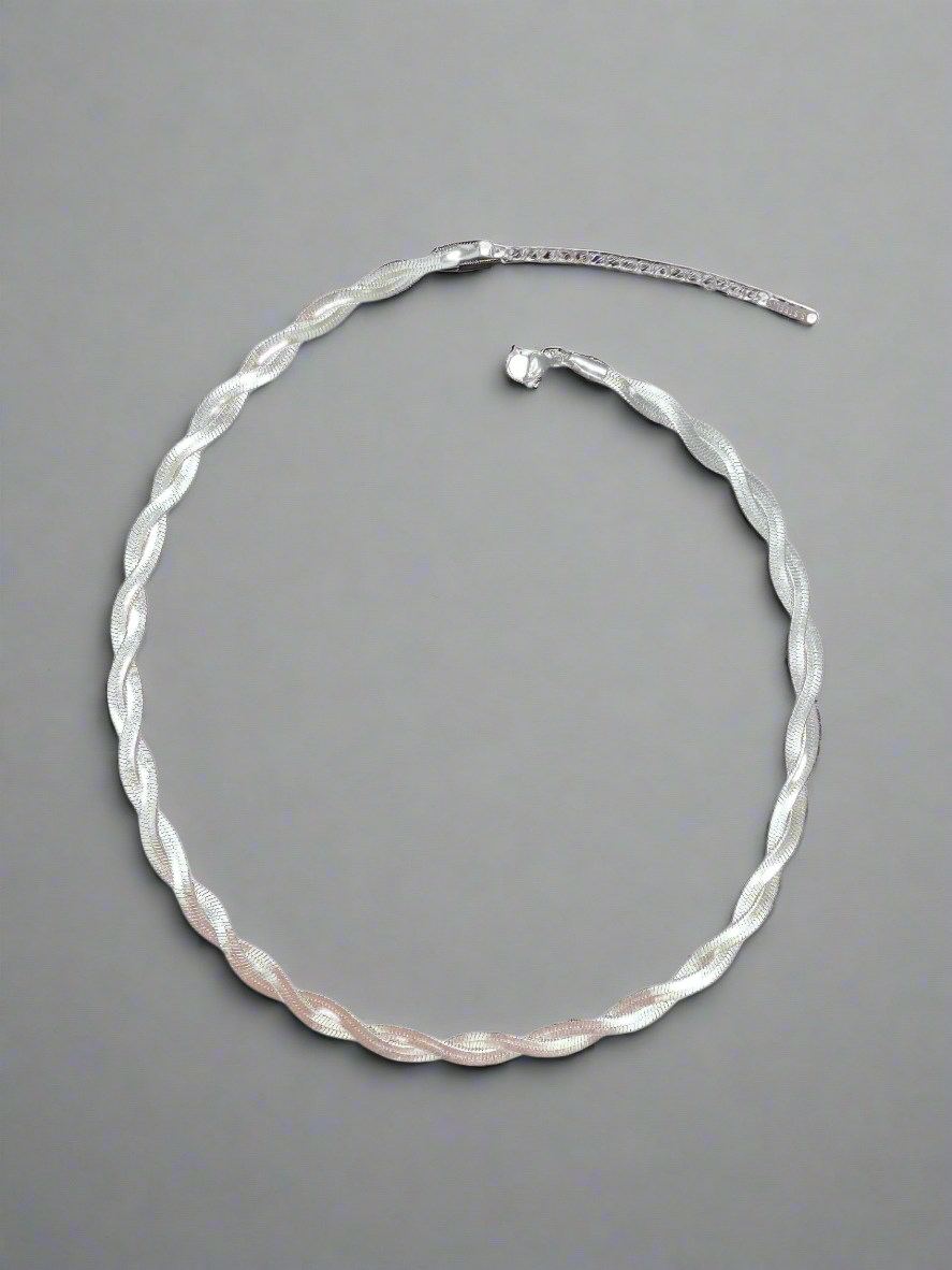 Golden Hour xo - Wholesale Link & Chain Necklace - Twisted Chevron Necklace3