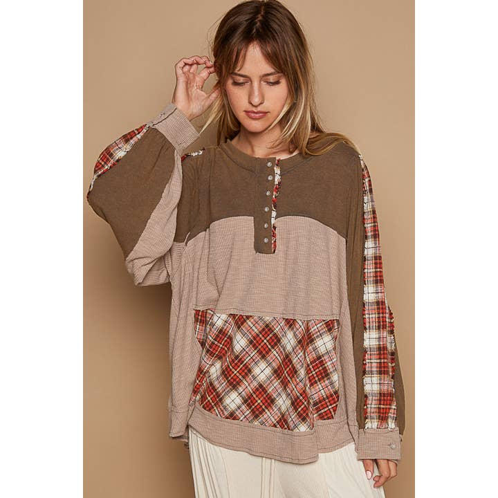 Pol Clothing - Wholesale Knit Top - Women's - Round neck long sleeve plaid knit top SALE