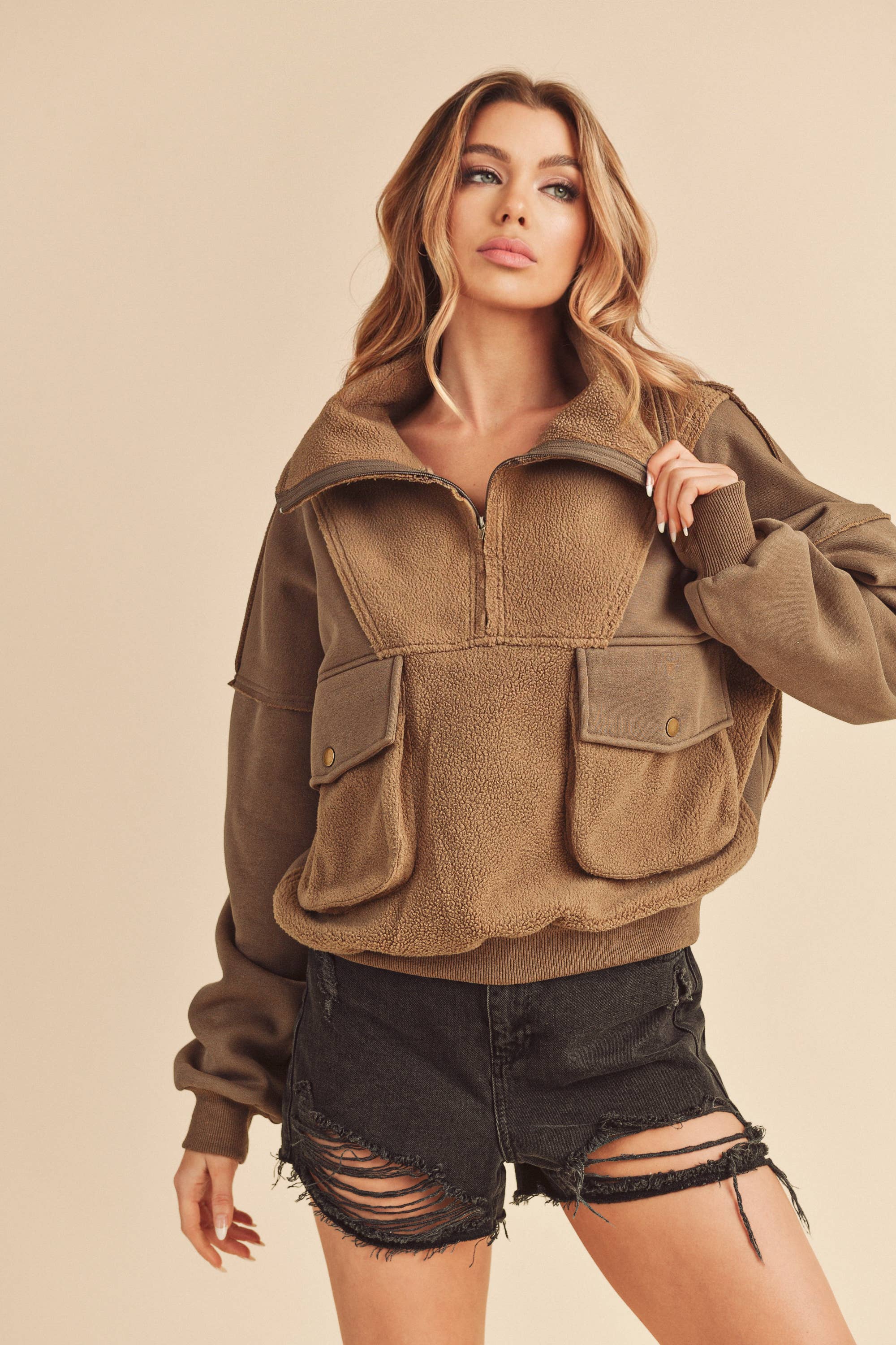 AEMI + CO – Großhandel Strickpullover – Damen – 525AK Carter Pullover von AEMI + CO55