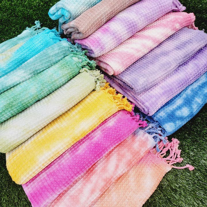 EBRU Home – wholesale Throw blanket – 4 WAFFLE THROW/ Blanket , Assorted Tie-Dye Waffle Towel3