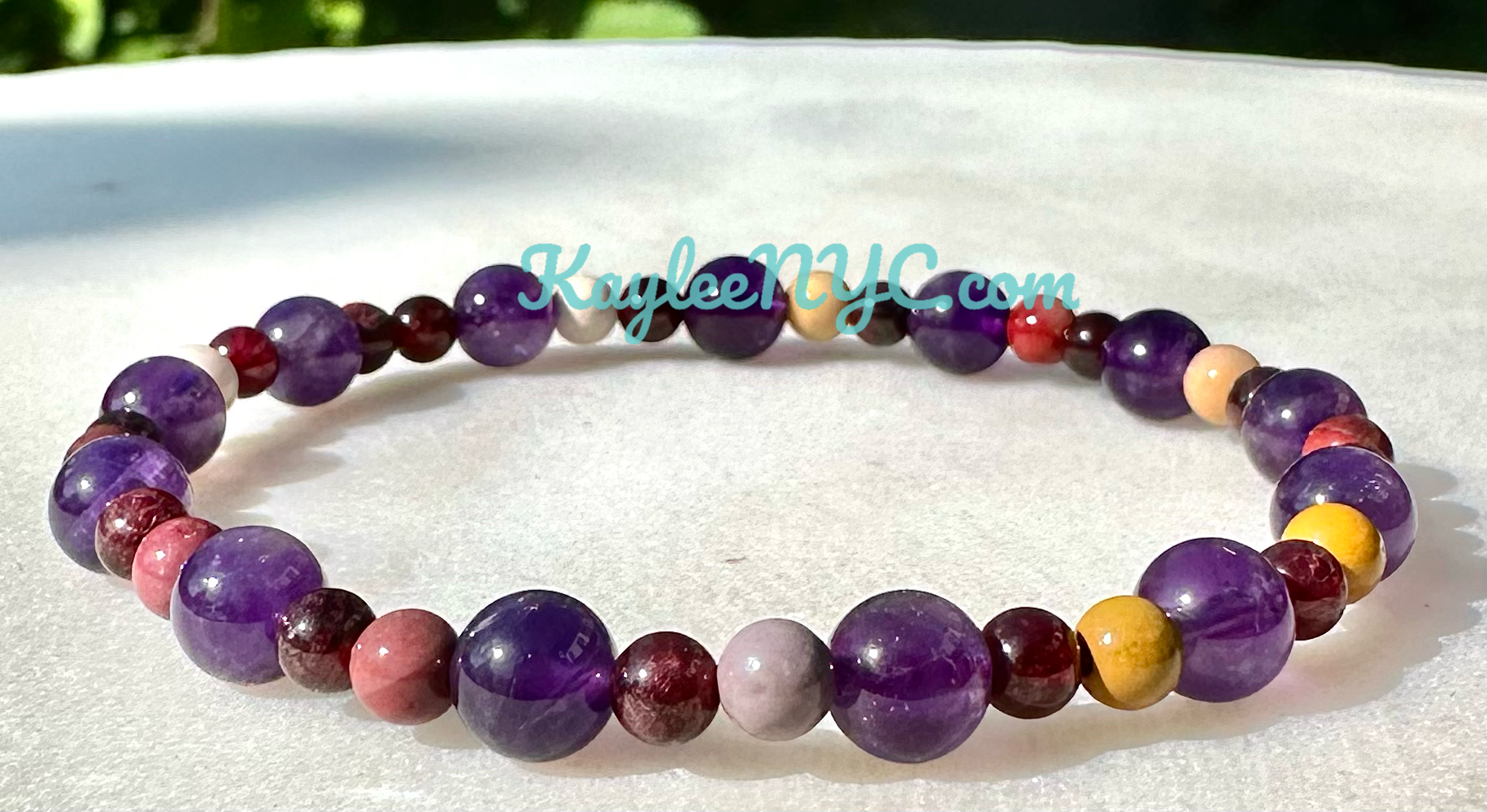 KayleeNYC – wholesale Pärlarmband – Naturligt Kristall Vattumannen Stjärntecken Stretcharmband3