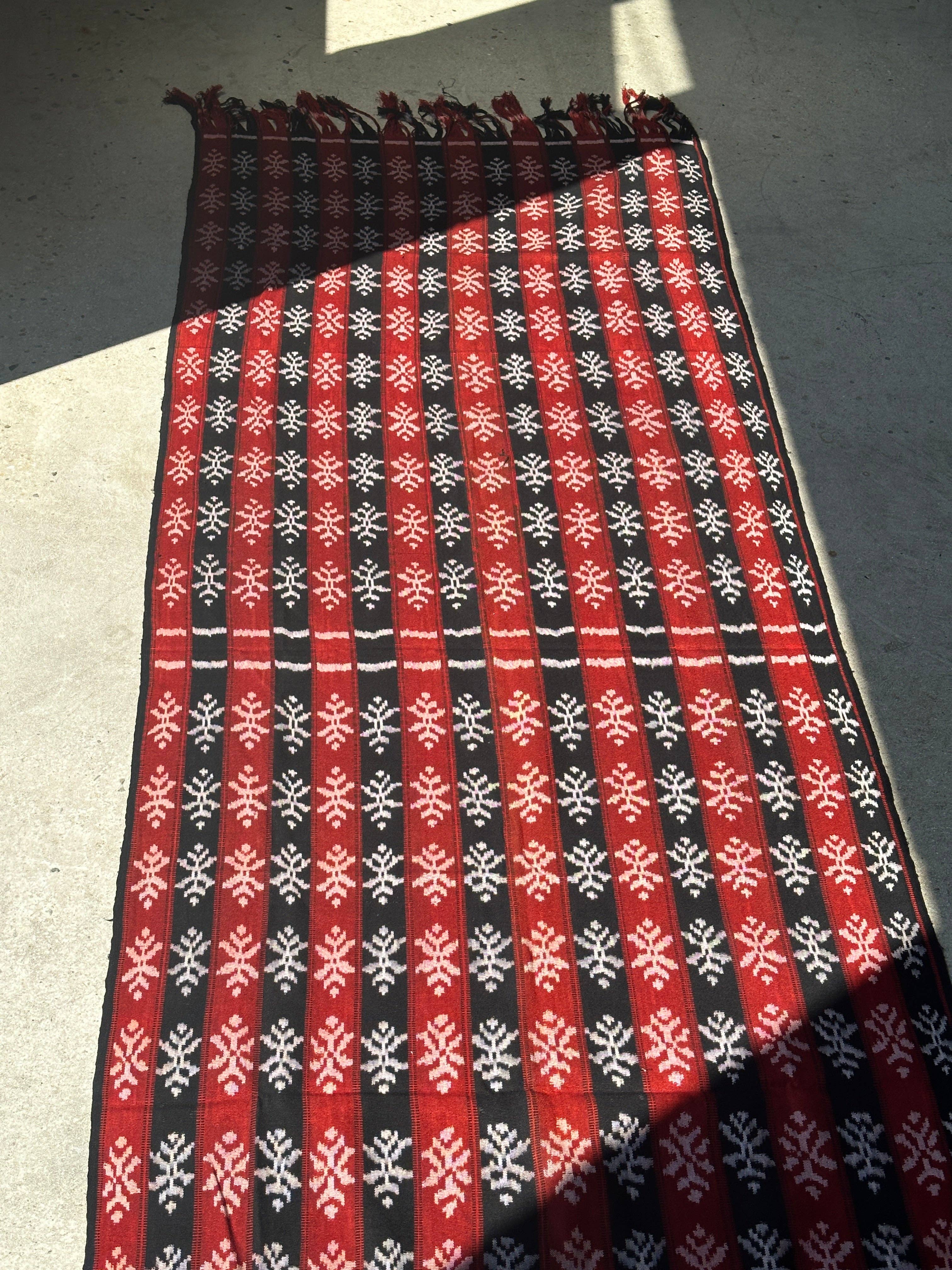 Office Objets - Wholesale Coverlet - Ikat, traditional Indonesian fabric from the island of Savu (Timor) red and black 2m25x7529