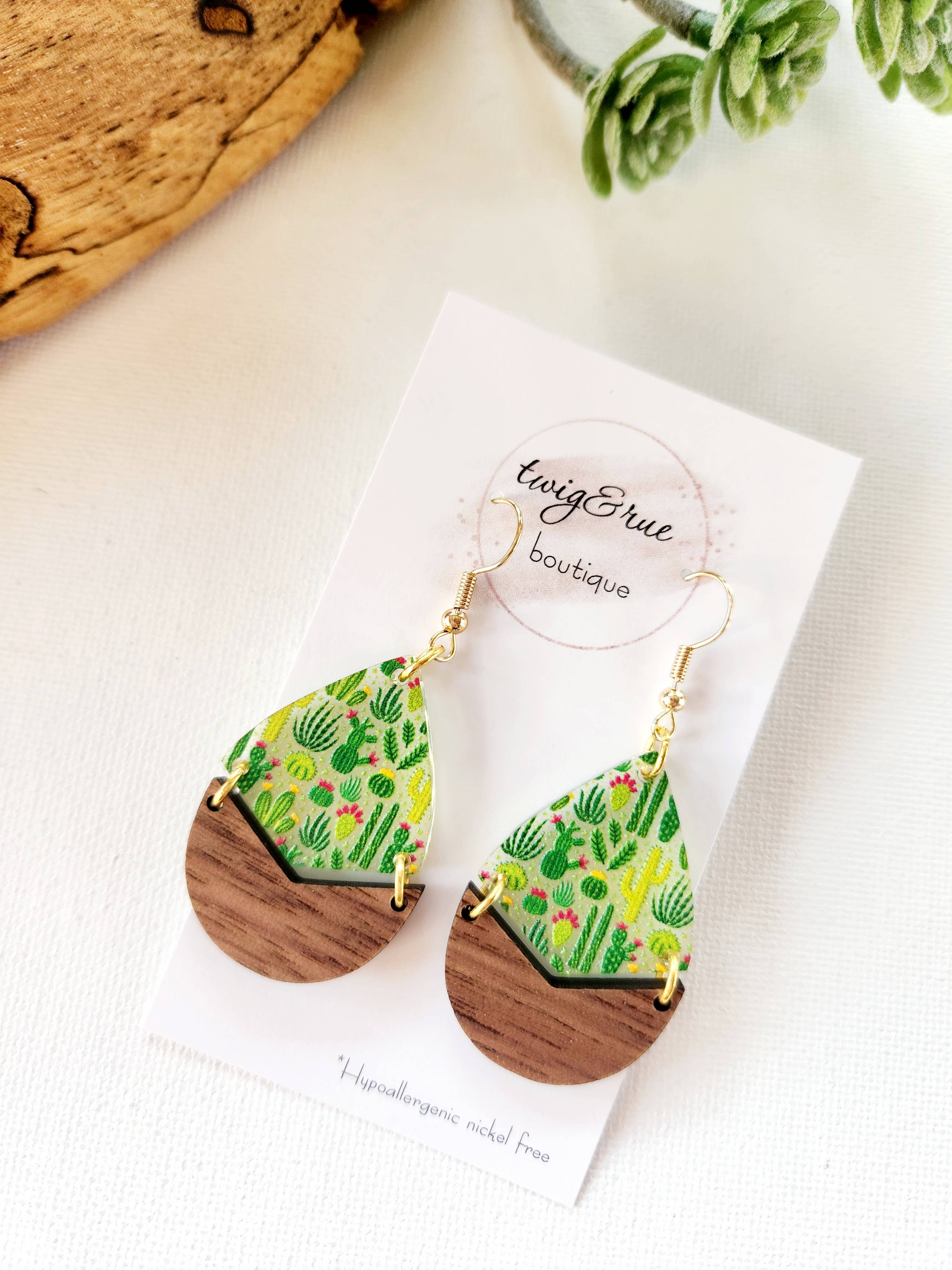 Twig & Rue boutique - Wholesale Dangle Earrings - Emery|  Acrylic and wood earring3