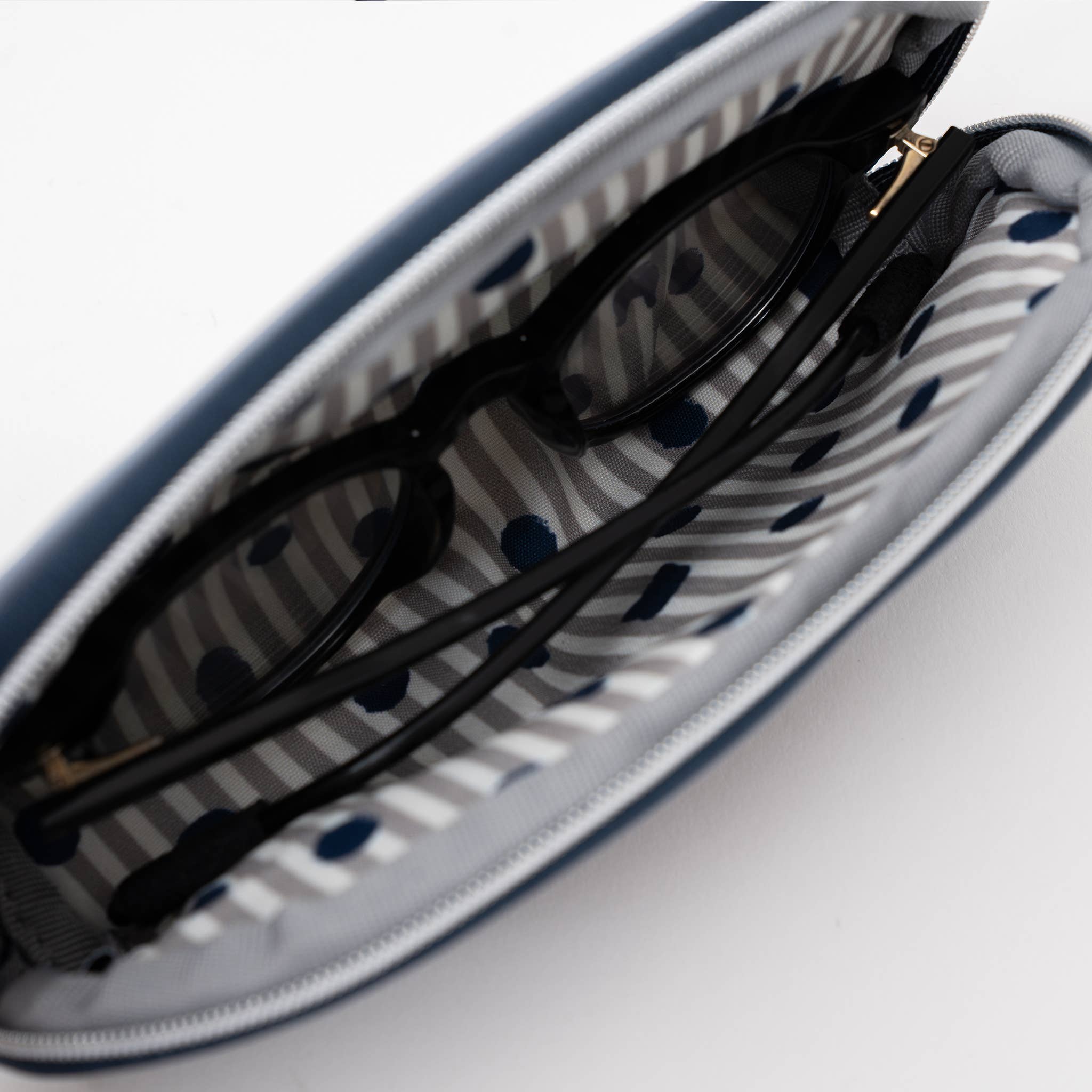 U PLUS INC - Vente Étui et rangement pour lunettes – femme - Étui à lunettes brodé chat Kusuguru Japon4