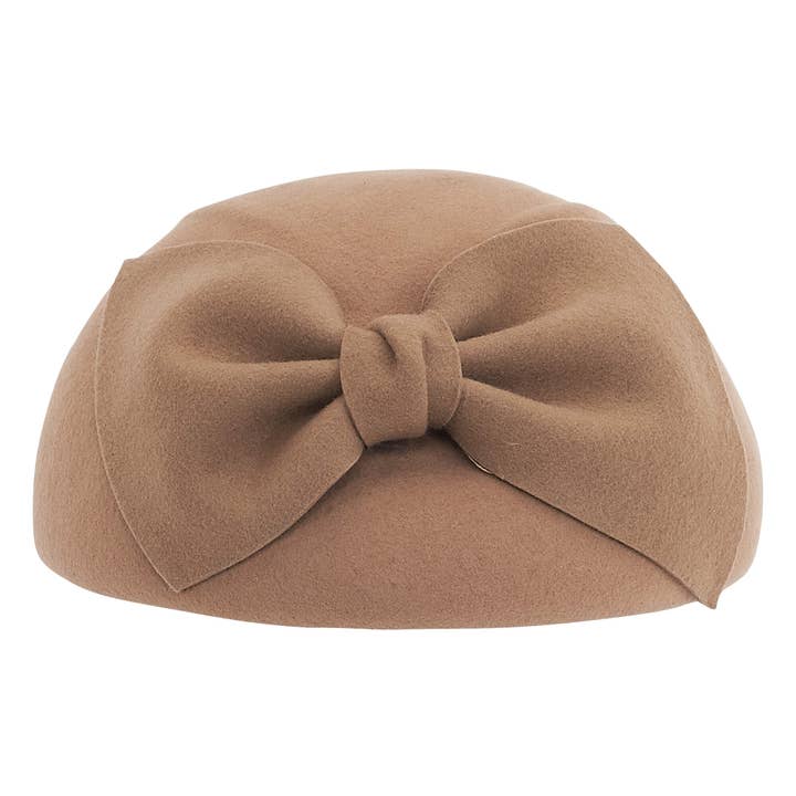 Barrette marron en feutre de laine avec bordure à nœud pour la vente par Headwear & Handbag Collections by Sun 'N' Sand