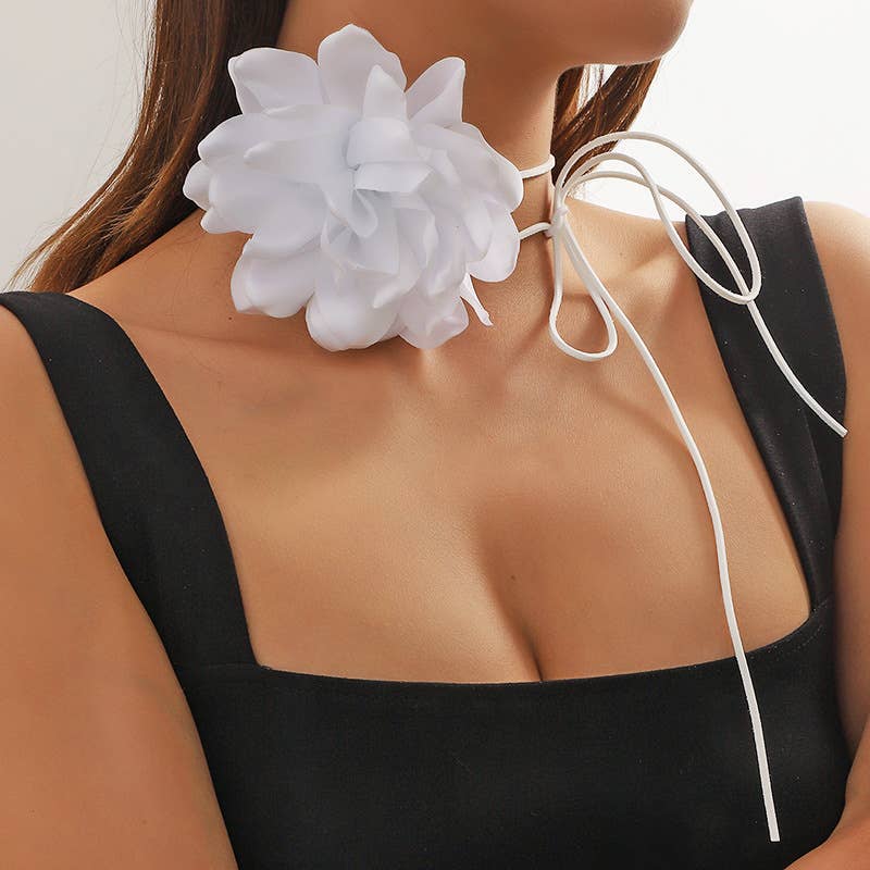 PEACH ACCESSORIES – wholesale Choker/Krage – EUR333 Blomma corsage choker halsband0