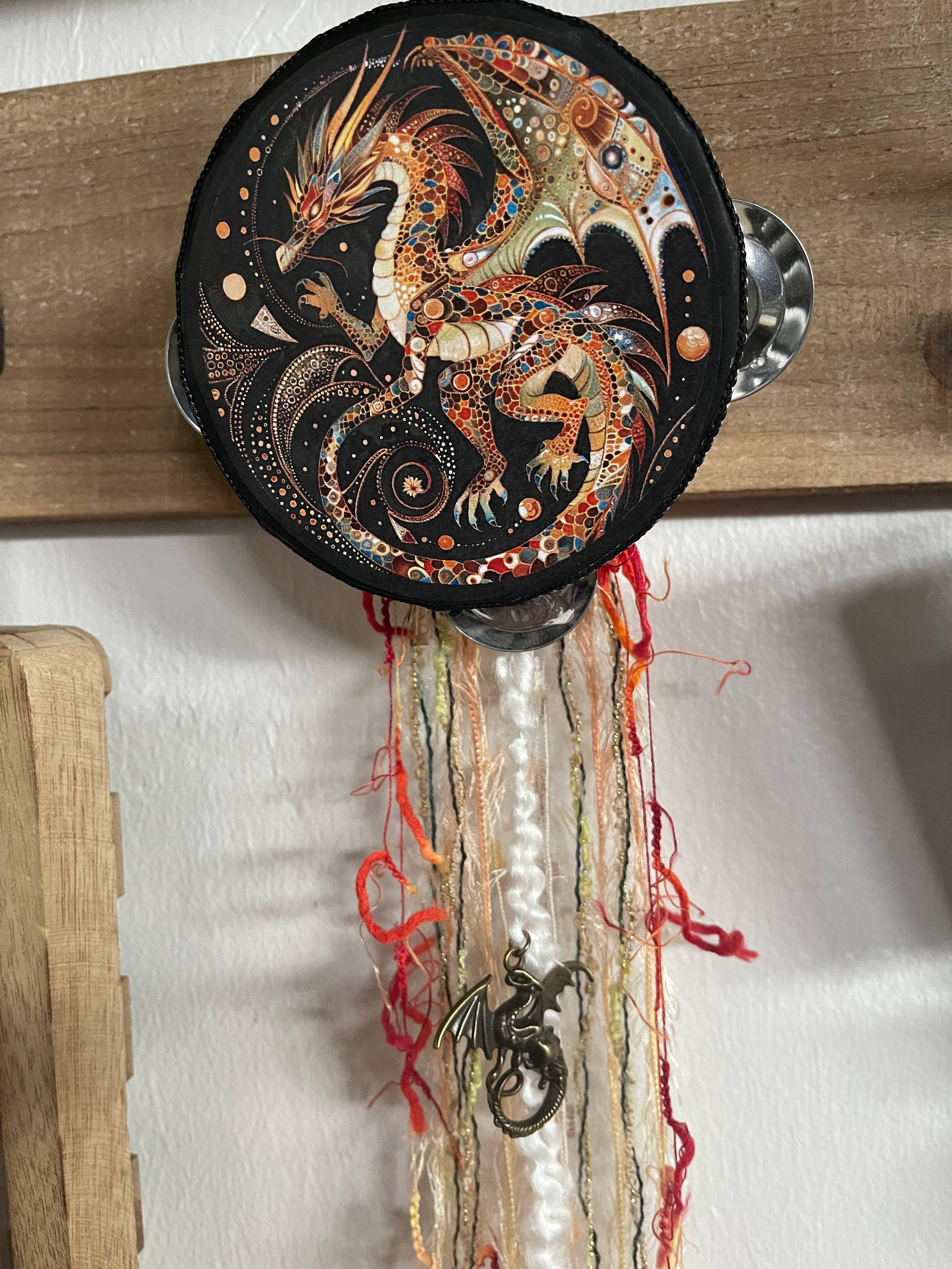 Bodhi Leaf Market - Vente Décoration murale - Tambourine décoratif de 10 cm avec dragon et rubans1