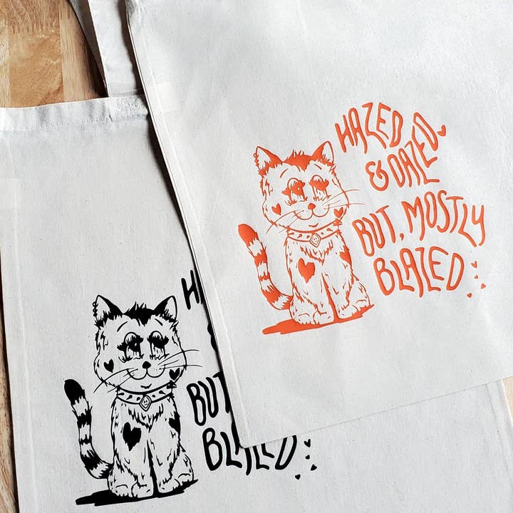 Halle Hauer Hand Drawn ”Hazed & Dazed But, Mestadels flammad ”till för wholesale av Matriarch Handmade