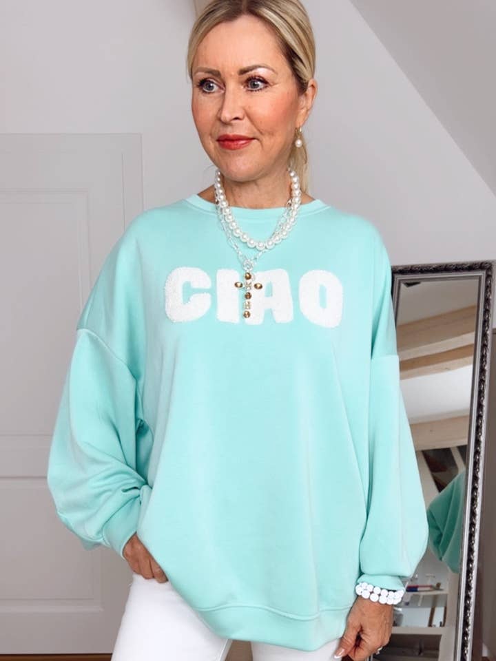 Pulli Vralfa pour la vente par V. Milano GmbH