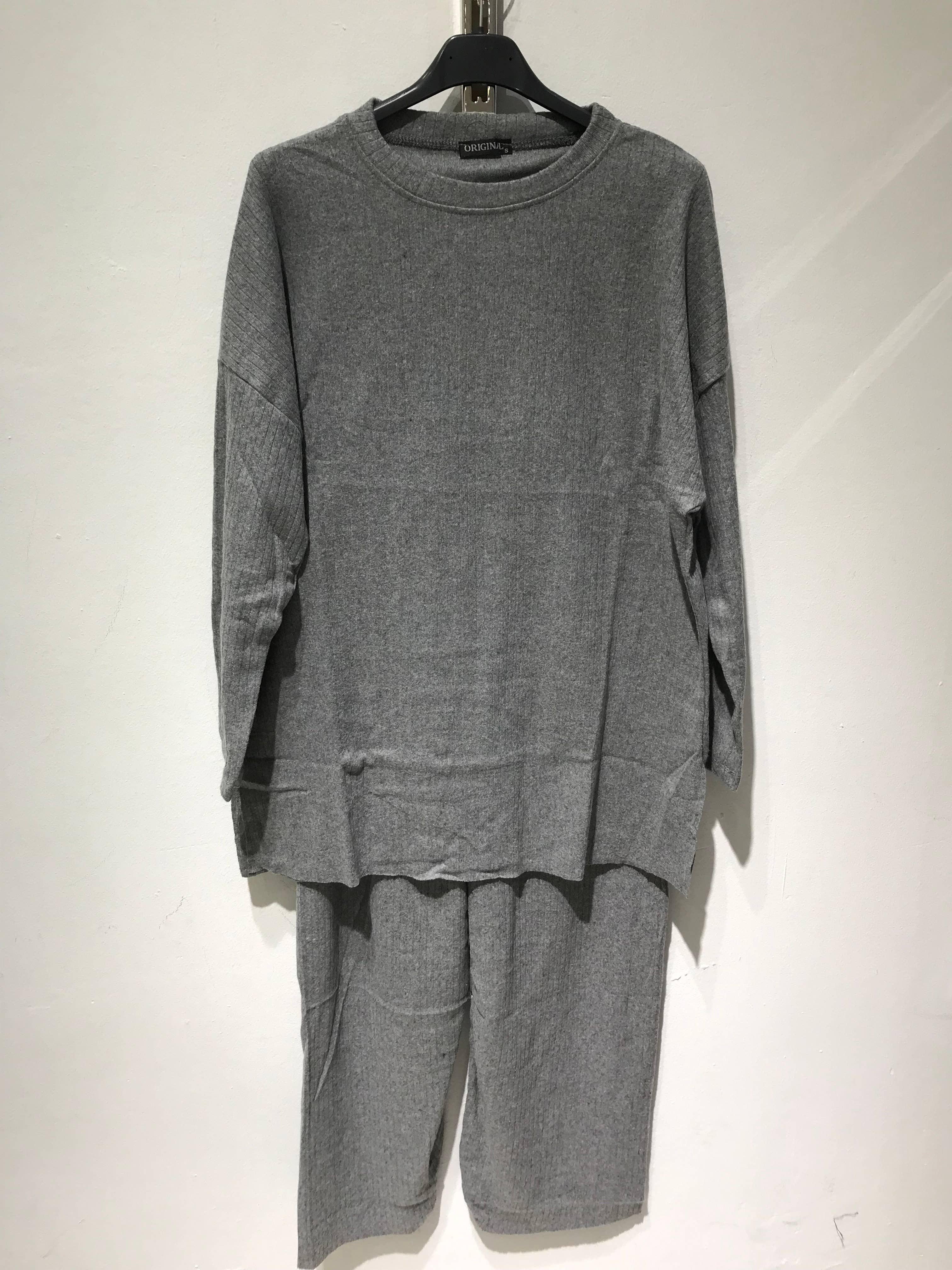 Only Yuan - Wholesale Tops Set - Women's - ref 01 set 14