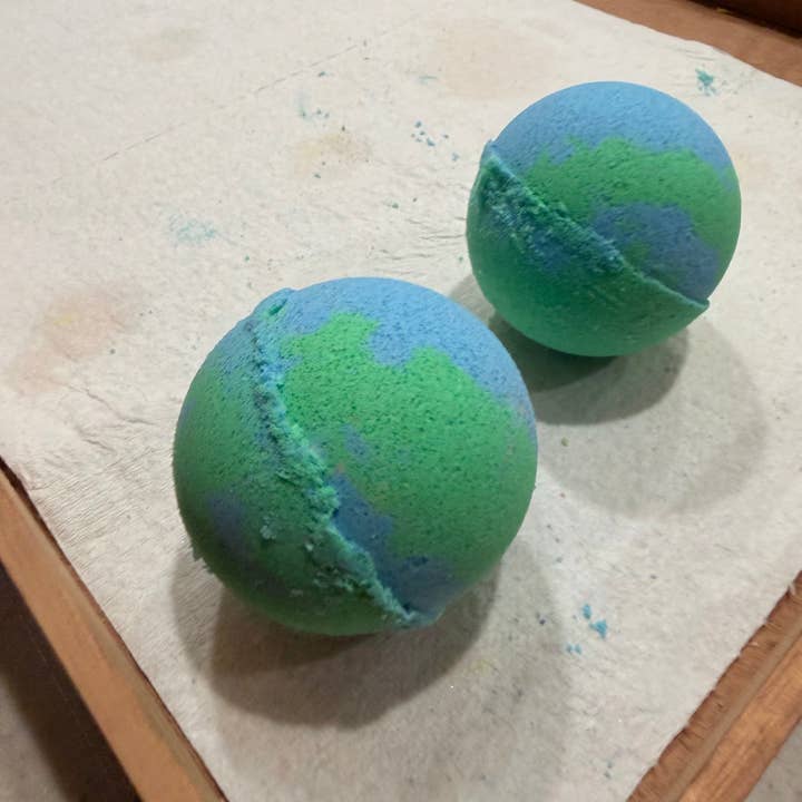 On the Rocks Apothecary - Wholesale Bath Bomb/Fizz - Bath Bombs & Shower Steamers14