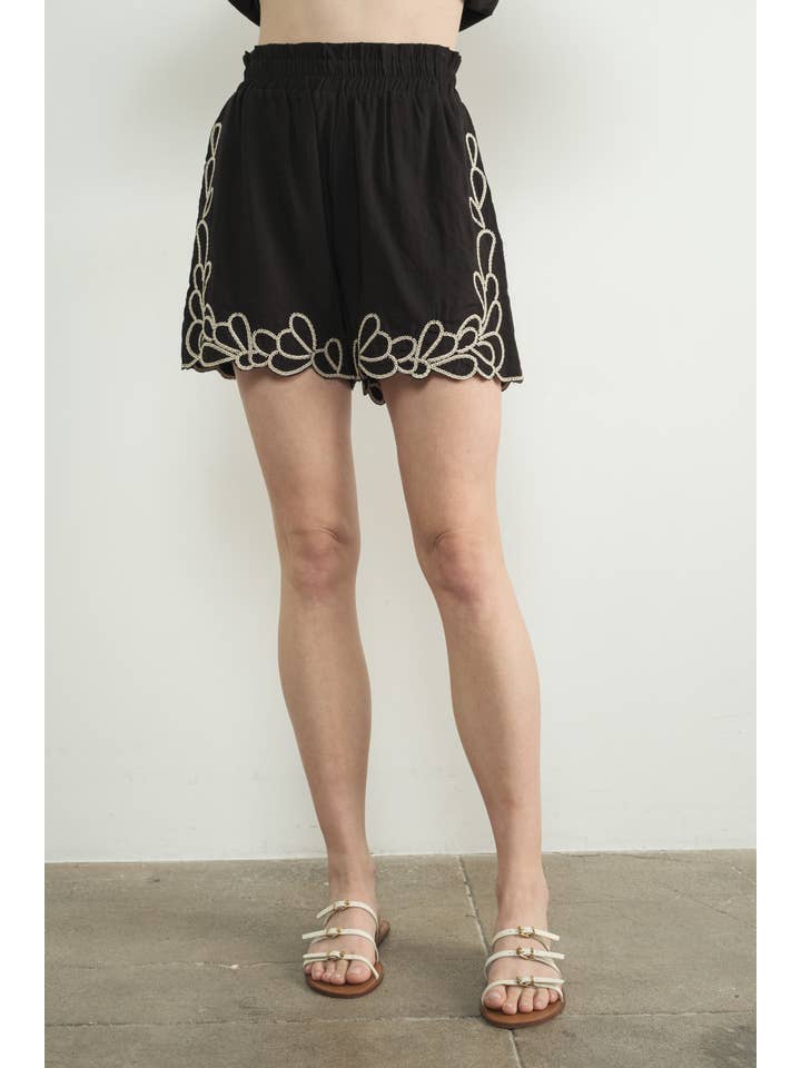 Aaron & Amber - Wholesale Shorts - Women's - MAP3230 EMBROIDERED HEM ELASTIC WAIST SHORTS