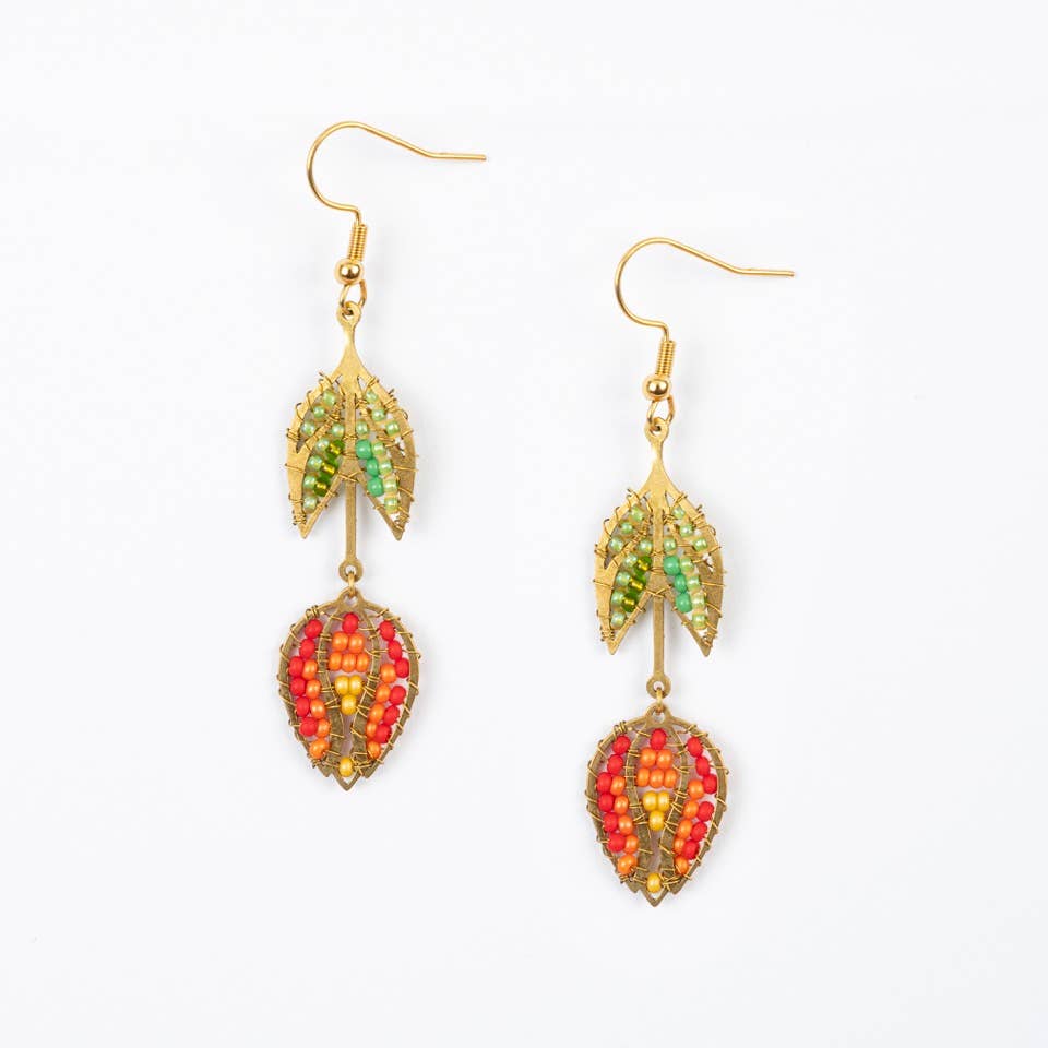 Altiplano - Wholesale Dangle Earrings - Hanging Tulip Earrings2