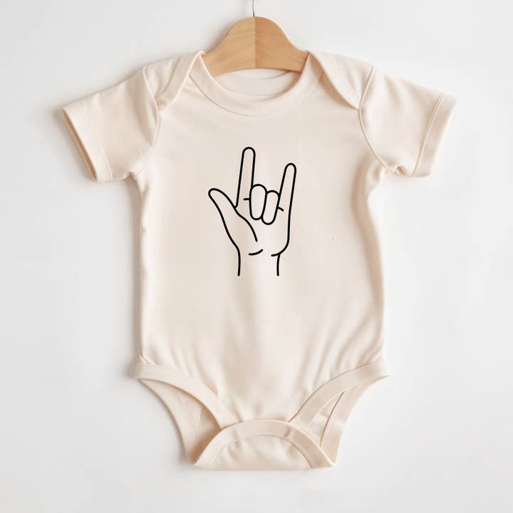 Te quiero | Body o camiseta para bebé 100% algodón | San Valentín para venta al por mayor de Wildflowers + Cotton