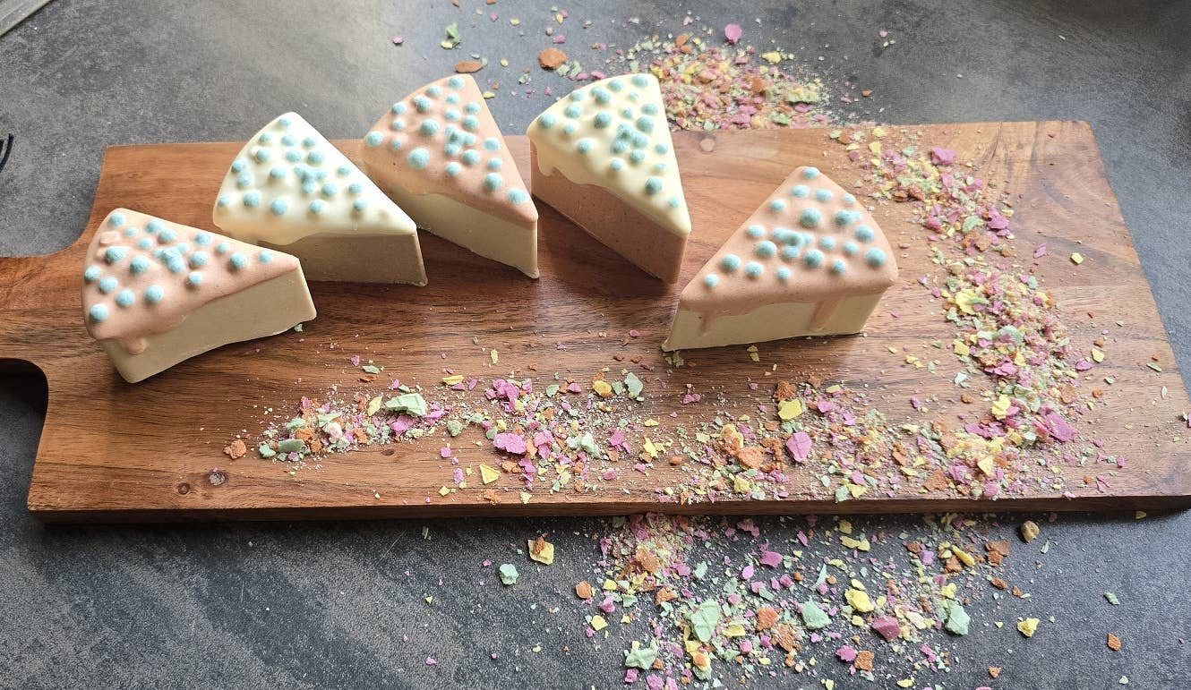 Manufaktur Sweet Crunchy Bit® Handmade DogFood 🐾 - Wholesale Pet Treats - Dog - BlueberryCheesecake1