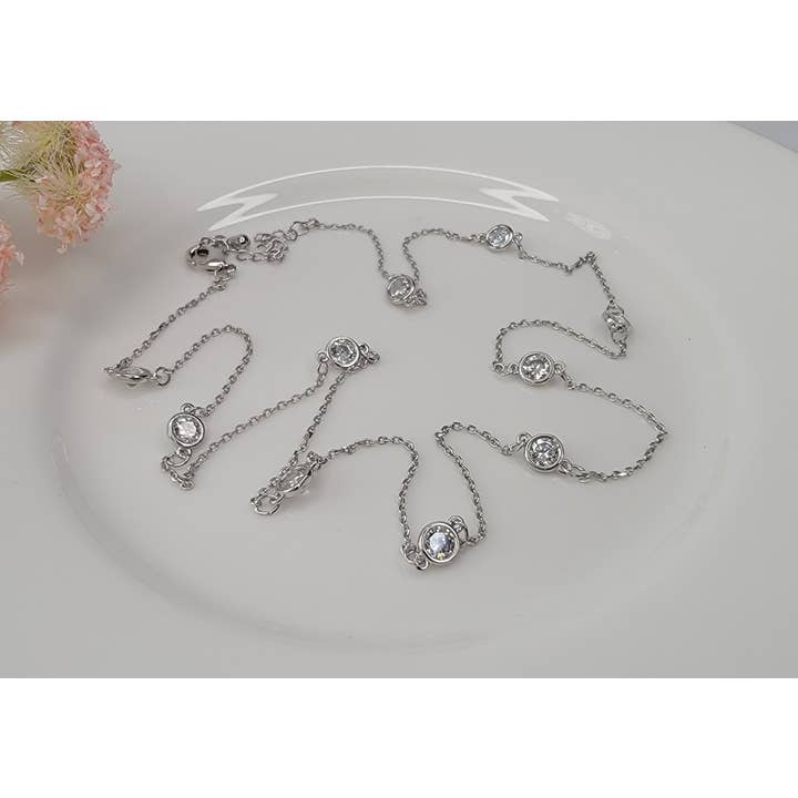 BETTYOH INC - Wholesale Pendant/Charm Necklace - CHAIN LINK WITH CUBIC STONES NECKLACE.