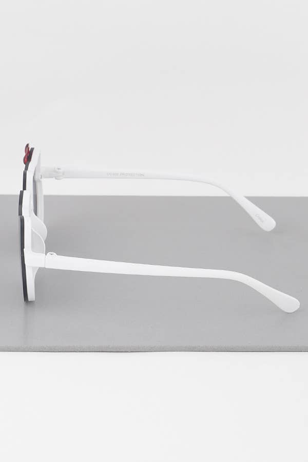 MIX KIDS Hello Kitty Sunglasses for wholesale on Faire2