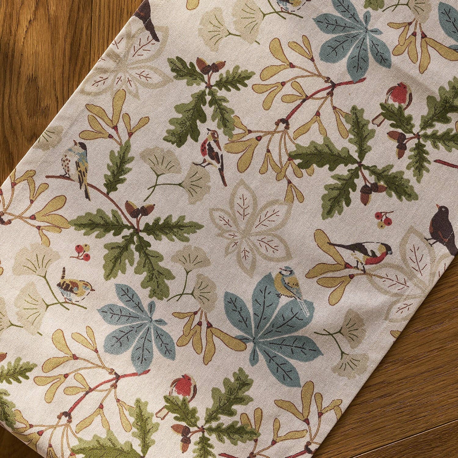 Sophie Allport – wholesale Table runner – Orchard Birds Table Runner1