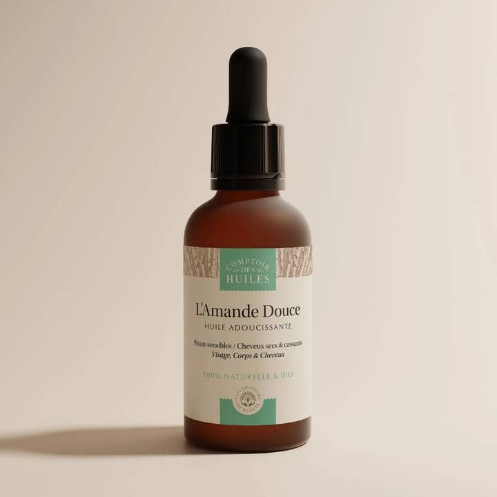 Sweet Almond Oil Organic for wholesale by COMPTOIR DES HUILES
