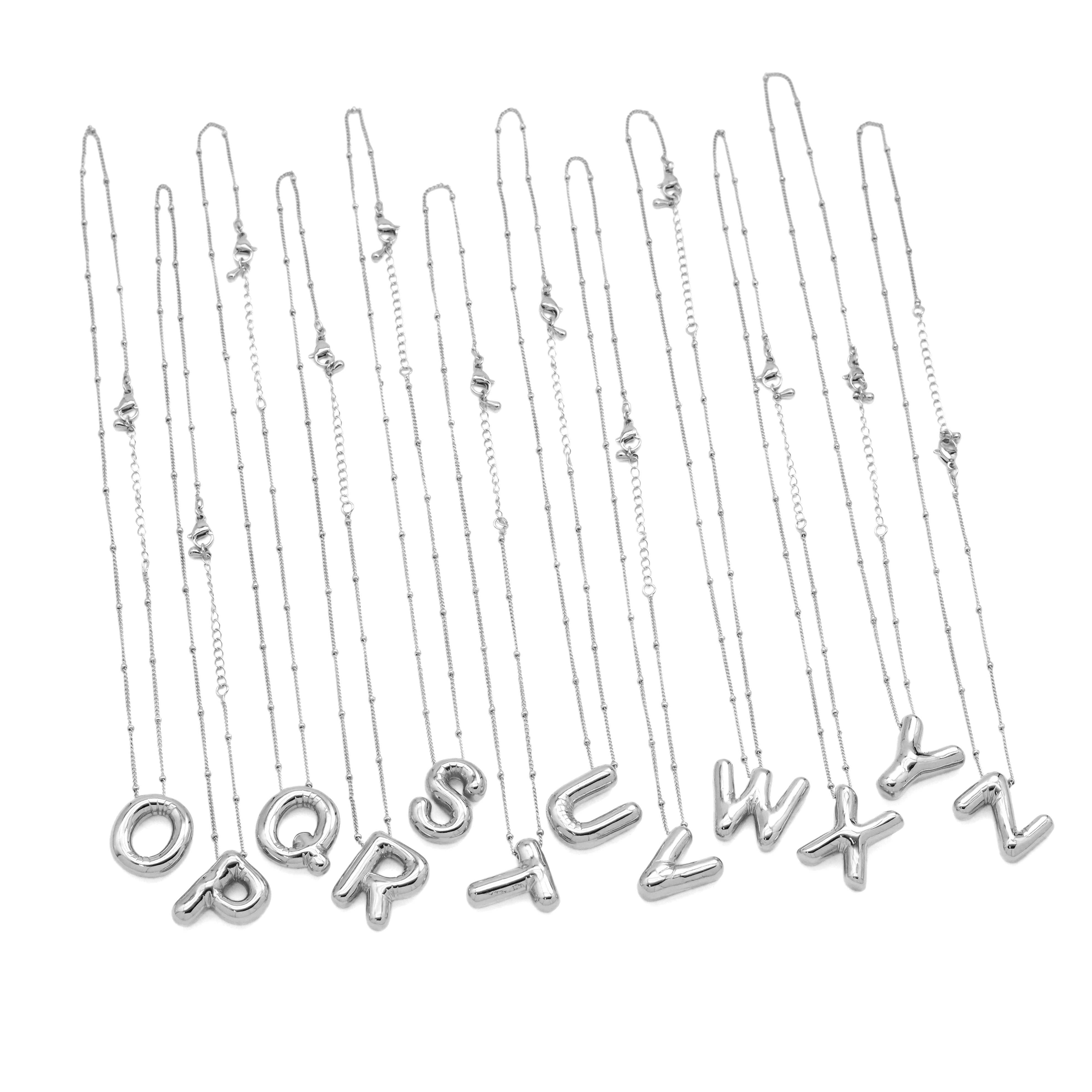 BestBeads&Beyond - Vendita all'ingrosso Collana con ciondolo/pendaglio - Collana con ciondolo a forma di lettera iniziale Ballon Bubble, SKU #EF5843