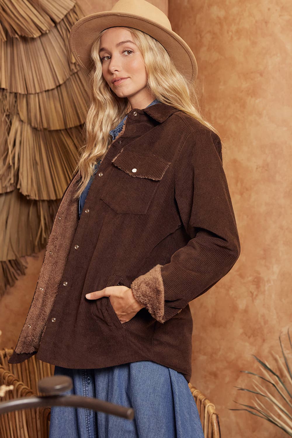Bluivy - Wholesale Jacket - Women's - CORDUROY SHERPA-LINED JACKET28