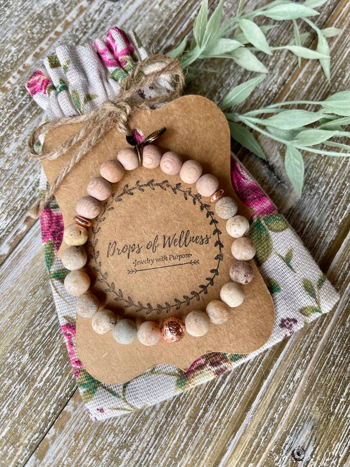 Essential Oil Diffuser Bracelet, Aromatherapy, The Clover for wholesale by Drops of Wellness Goods