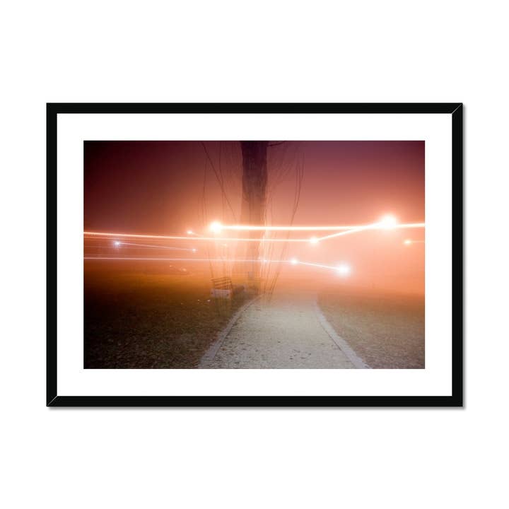 Una Passeggiata nel Parco - Stampa Incorniciata e Montata per la vendita all'ingrosso da parte di Jay Bower