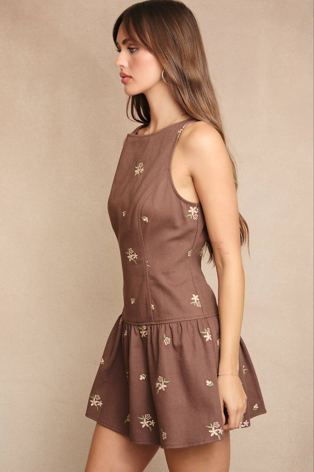 LE LIS - Wholesale Dress - Women's - EMBROIDERED SLEEVELESS SHIFT DRESS11