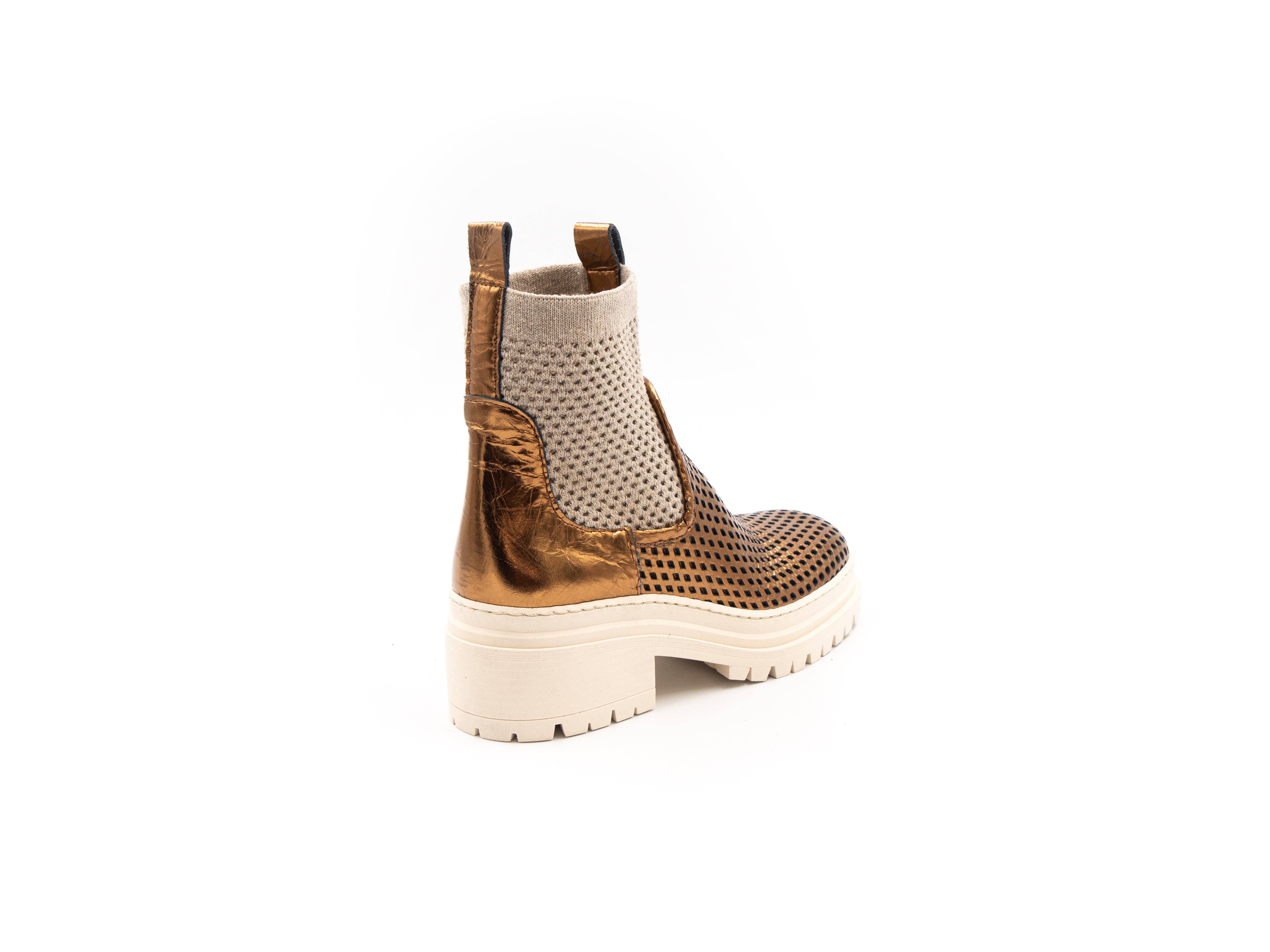 Casta - Wholesale Chelsea Boots - Women's - Fox3