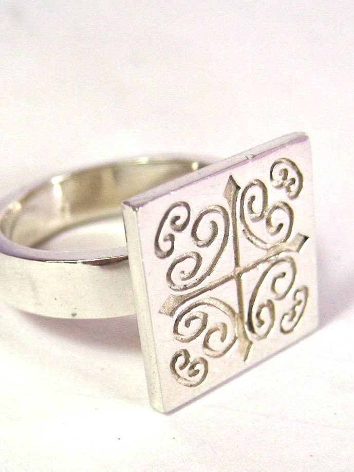 Vierkante designring van sterling zilver van Talavera voor wholesale door Silver Bombon