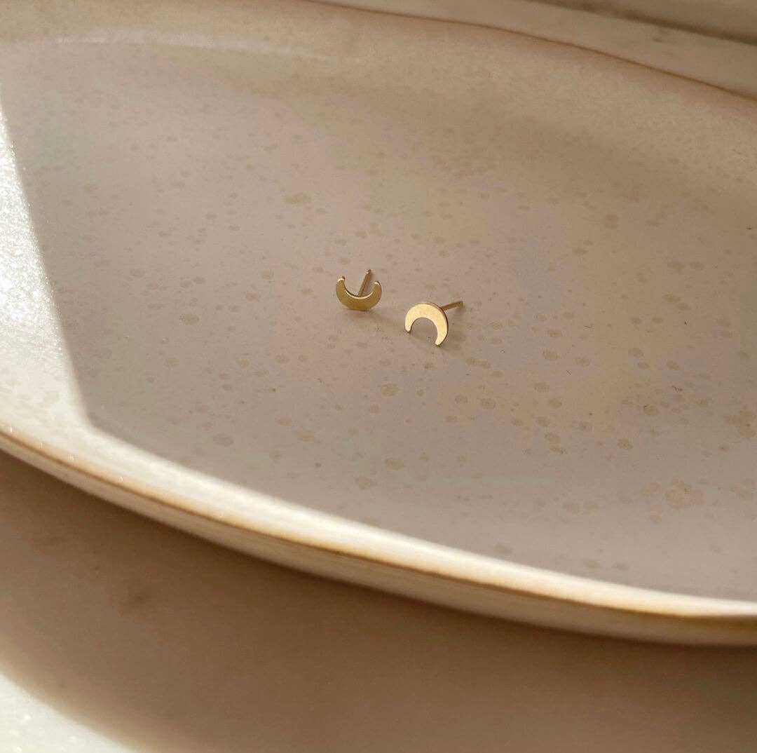 Token Jewelry – wholesale Solitärörhängen – Tiny Moon Studs4