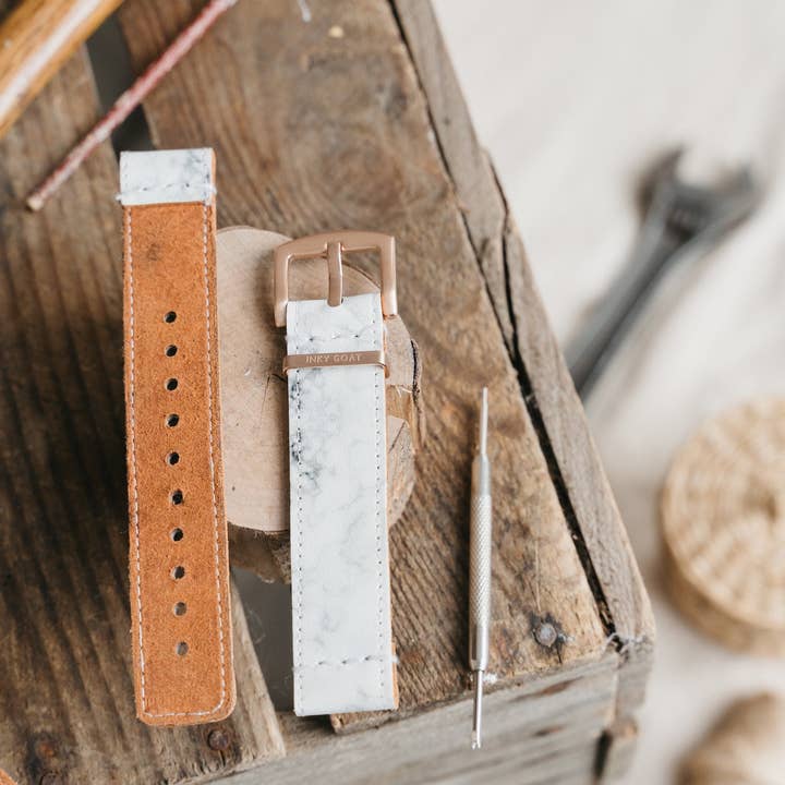 Bracelet de montre en cuir pour Samsung Galaxy Style marbre gris pour la vente par Inky Goat