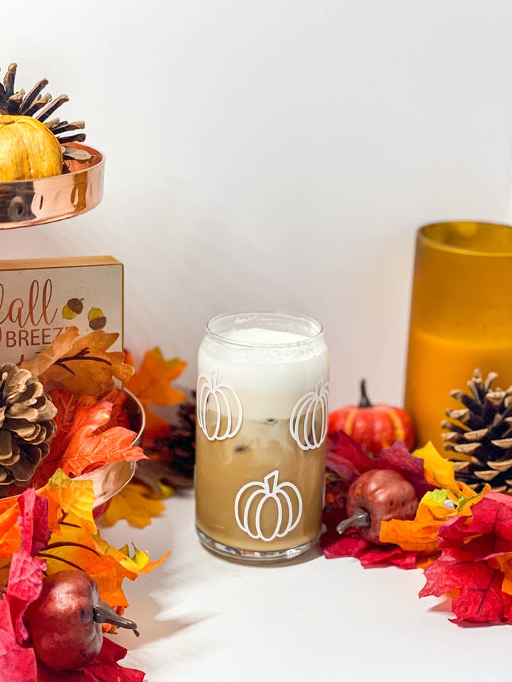 White Pumpkin Outline Fall Verre Canette, Verres pour la vente par HH and Grace Co