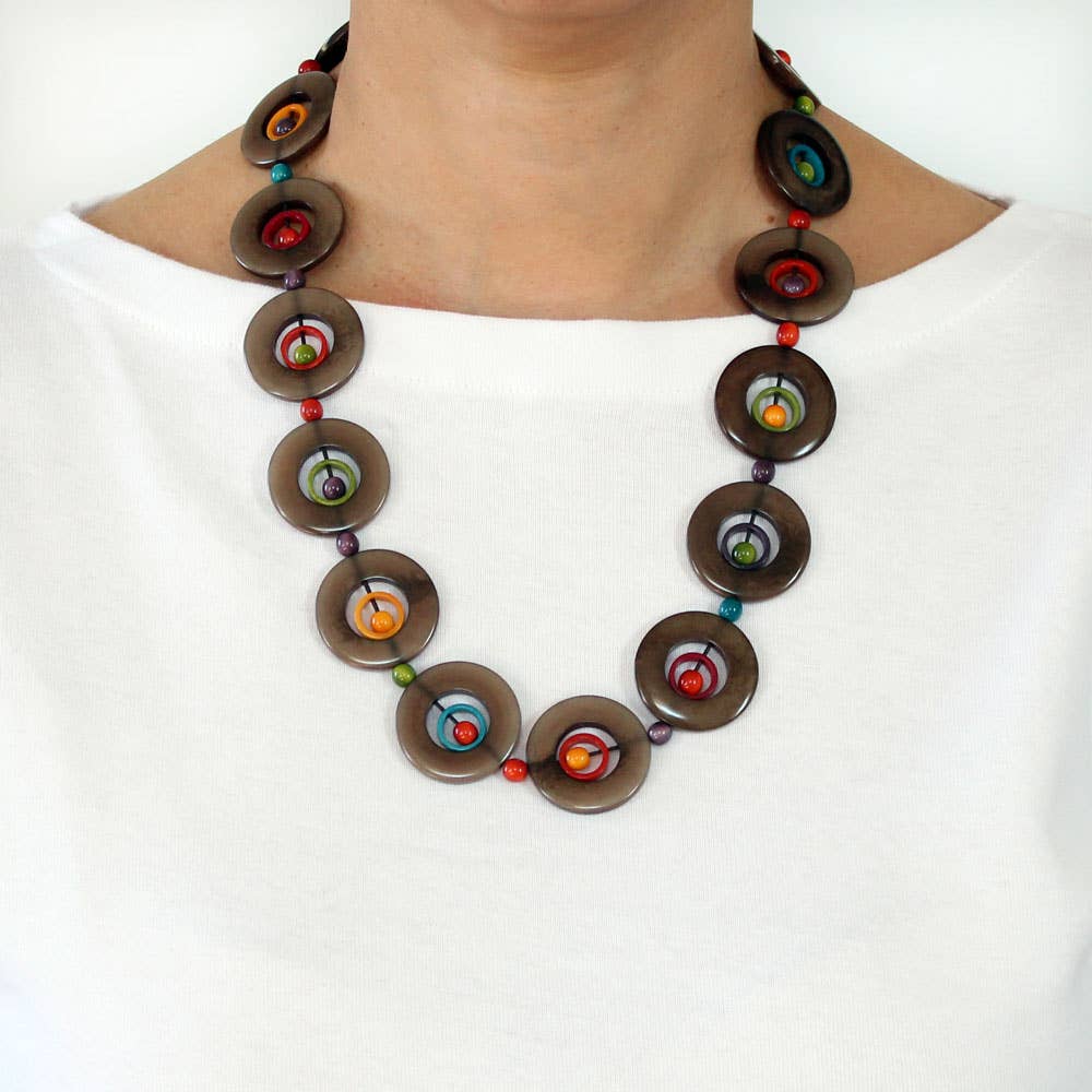 Muichic Natural Jewelry - Vendita all'ingrosso Collane di perline/perle - Collana Circles Tagua fatta a mano Fairtrade4