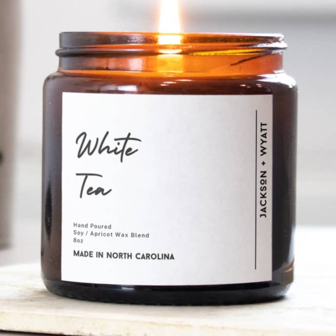 Hvid te - økologisk soja abrikos stearinlys - året rundt for engroshandel hos Jackson + Wyatt