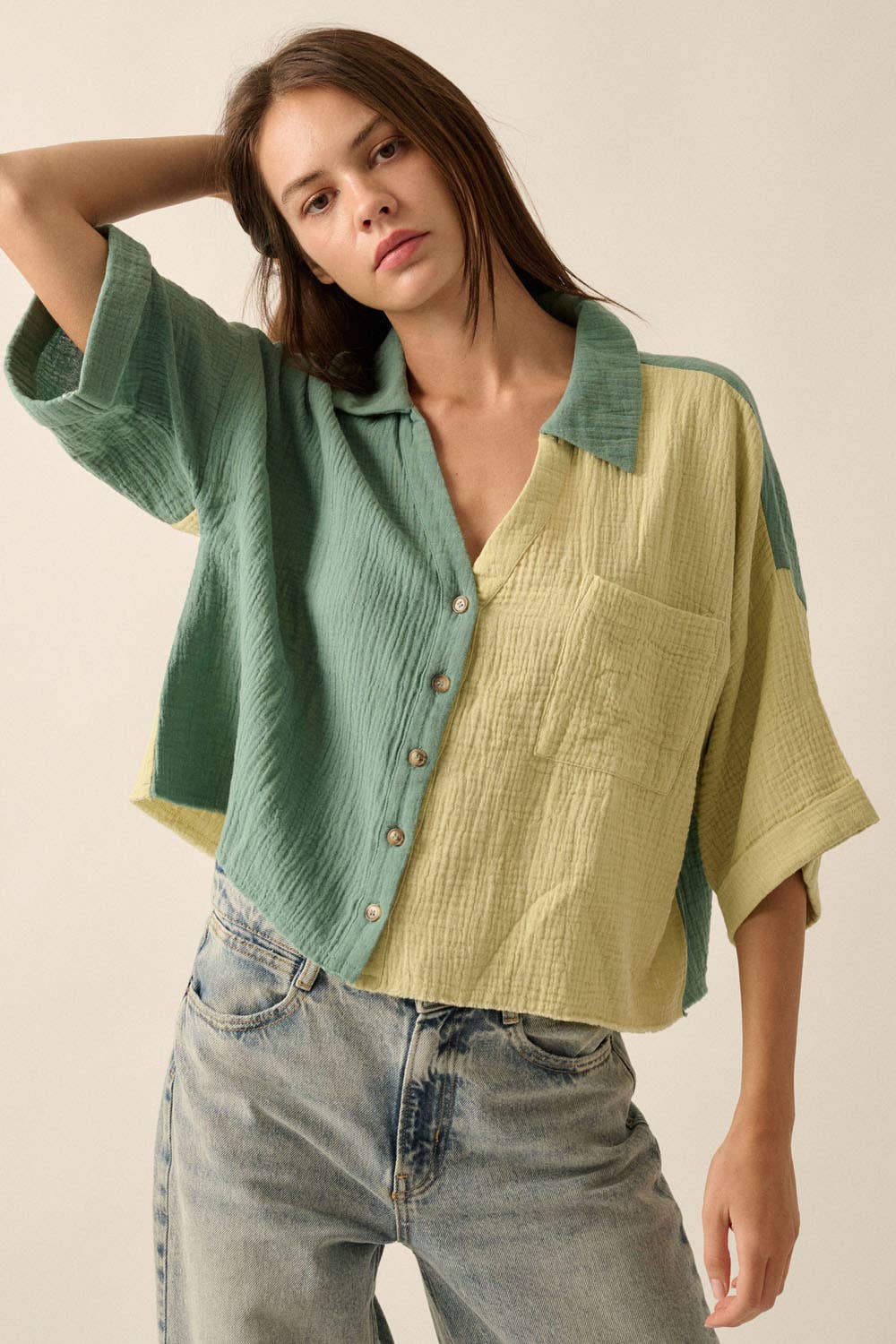 Promesa USA - Vendita all'ingrosso Camicia button down - Donna - Camicia con orlo grezzo in cotone increspato a blocchi di colore10