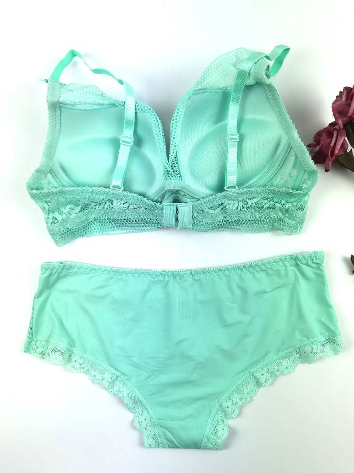 Belle Com'Elle - Wholesale Lingerie Set – women's - Cup C Bra and Panty Set/AZ160153