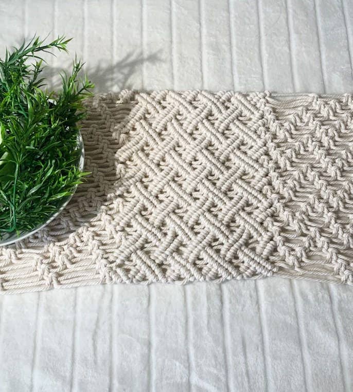 Knotting Studio - Vendita all'ingrosso Runner - Runner da tavolo in macramè fatto a mano | 5,7 piedi di lunghezza | Decorazione da tavolo | Tappetino da collocamento | Regalo5