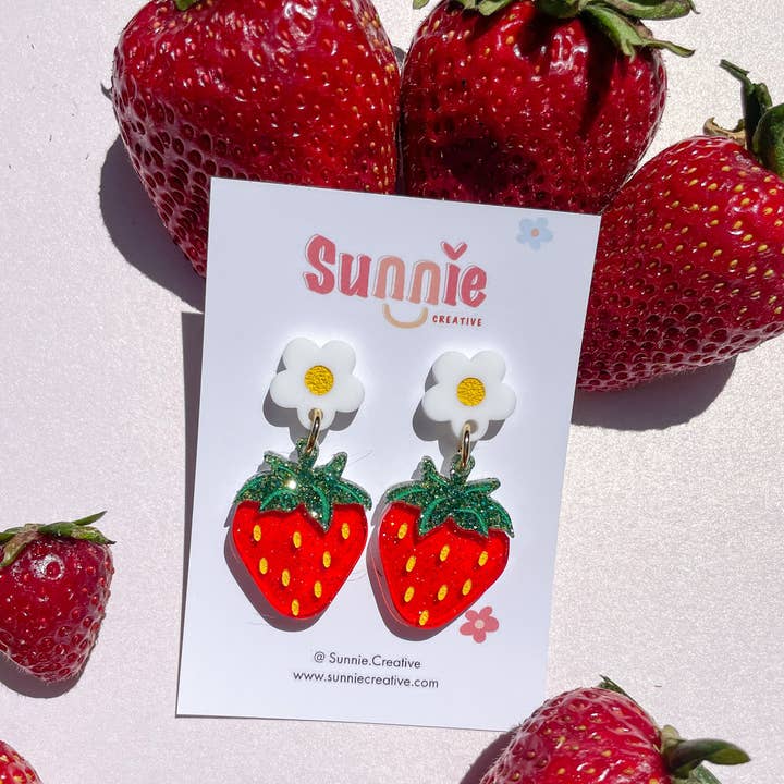 Sunnie Creative - Wholesale Dangle Earrings - Sweet Strawberry Dangle3
