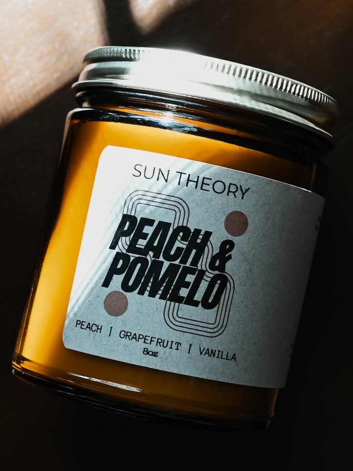 Bougie de soja 8oz Pêche & Pomelo pour la vente par Sun Theory