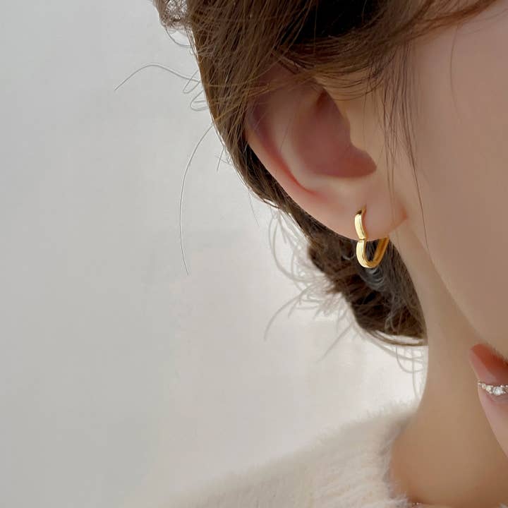 happyzzzsu - Wholesale Oorringen - Sterling zilveren hoepeloorbellen met lief hart4